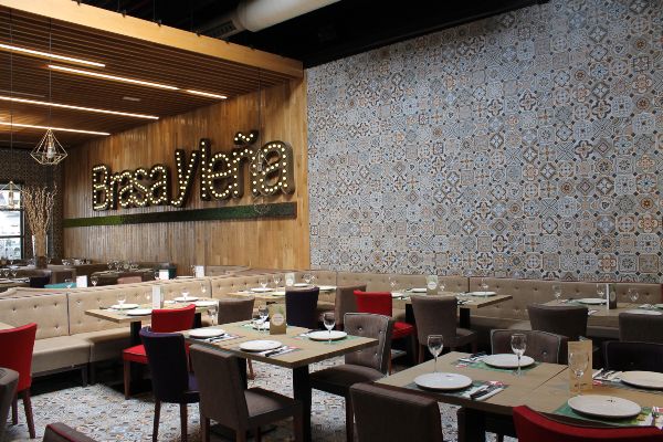 La cadena Brasayleña prepara la inauguración  de tres nuevos restaurantes